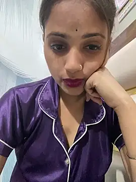 Snapshot of samayra1144 chatting on April 2026 01:04:01 PM samayra1144 online show from April 2026 01:04:01 PM