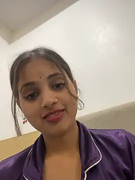 Snapshot of samayra1144 chatting on May 2026 08:39:01 PM samayra1144 online show from May 2026 08:39:01 PM