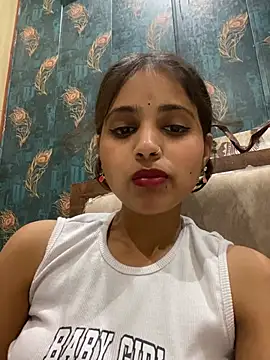 samayra1144 online show from June 2026 12:53:01 PM