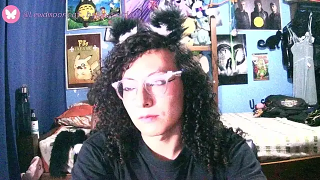 lewd mooncat online show from May 2026 11:21:02 PM