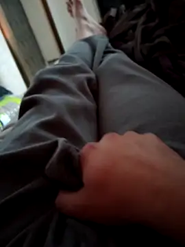 valetrav5 online show from February 2026 09:00:01 PM