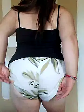 Snapshot of 69_less chatting on February 2026 06:48:01 PM 69 less online show from February 2026 06:48:01 PM