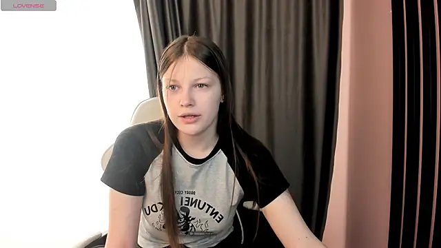 LauraBev online show from May 2026 05:24:01 AM