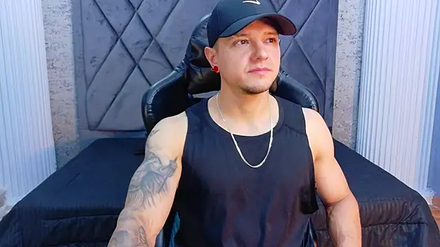 Snapshot of TYSONRICH1 chatting on February 2026 06:41:02 PM TYSONRICH1 online show from February 2026 06:41:02 PM