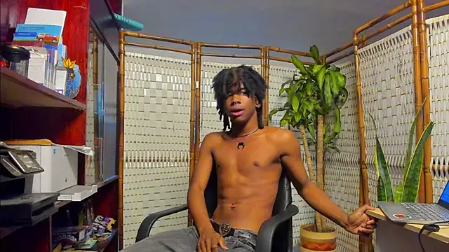 Mashall lee online show from April 2026 09:09:02 PM