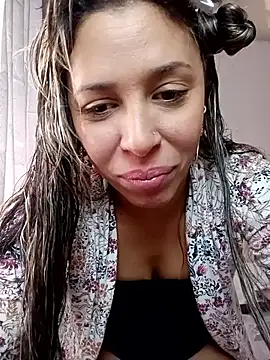Snapshot of kiki_milu chatting on April 2026 02:54:01 PM kiki milu online show from April 2026 02:54:01 PM