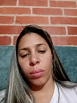Snapshot of kiki_milu chatting on May 2026 10:58:01 PM kiki milu online show from May 2026 10:58:01 PM