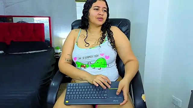 Snapshot of goodgirlxxl chatting on June 2026 01:06:01 AM goodgirlxxl online show from June 2026 01:06:01 AM