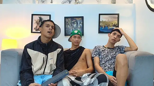 Snapshot of GOLD_BOYS chatting on February 2026 01:51:02 PM GOLD BOYS online show from February 2026 01:51:02 PM