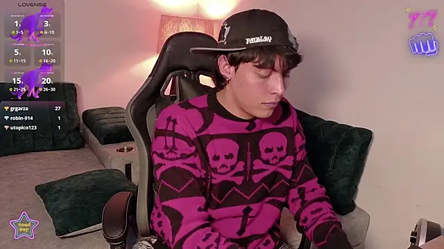 Snapshot of _-Lucky-_ chatting on February 2026 05:08:01 AM -Lucky- online show from February 2026 05:08:01 AM