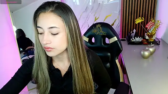 Snapshot of amy_ker_m chatting on February 2026 08:27:01 PM amy ker m online show from February 2026 08:27:01 PM