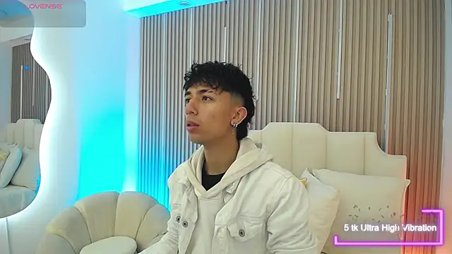 Aiden Rivers  online show from March 2026 12:52:01 PM