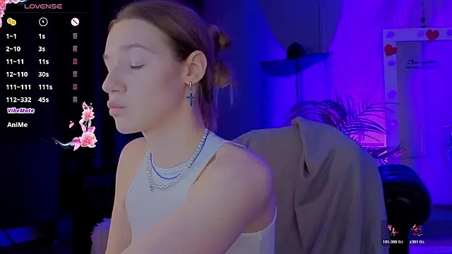 Vanessa  Lui online show from February 2026 03:43:02 PM