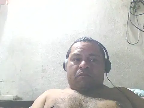 Snapshot of DesexedCooler chatting on June 2026 11:16:02 PM DesexedCooler online show from June 2026 11:16:02 PM