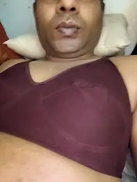 Snapshot of Amina___trans__sexy chatting on March 2026 08:21:02 AM Amina trans sexy online show from March 2026 08:21:02 AM