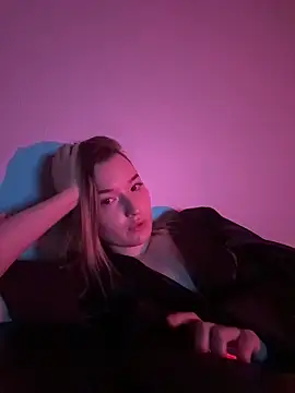 EmmaTurners online show from March 2026 06:45:02 PM