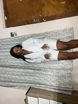 Qweenpanda online show from June 2026 05:37:01 PM