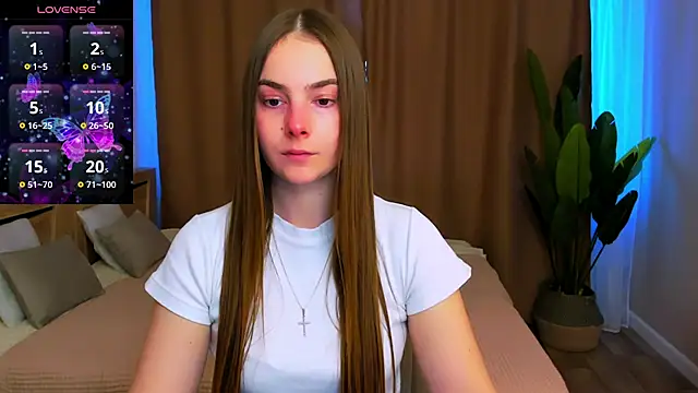 Snapshot of Maddy_Wood_ chatting on March 2026 02:57:01 PM Maddy Wood online show from March 2026 02:57:01 PM