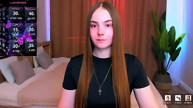 Snapshot of Maddy_Wood_ chatting on March 2026 03:18:01 PM Maddy Wood online show from March 2026 03:18:01 PM