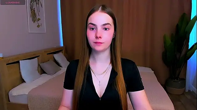 Snapshot of Maddy_Wood_ chatting on March 2026 02:33:02 PM Maddy Wood online show from March 2026 02:33:02 PM