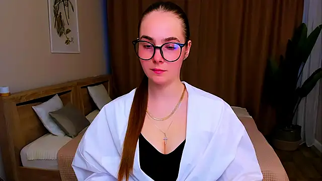 Snapshot of Maddy_Wood_ chatting on April 2026 05:07:01 PM Maddy Wood online show from April 2026 05:07:01 PM