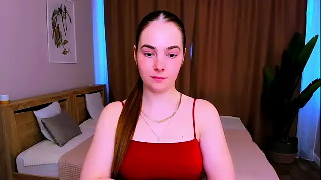 Snapshot of Maddy_Wood_ chatting on April 2026 02:56:01 PM Maddy Wood online show from April 2026 02:56:01 PM