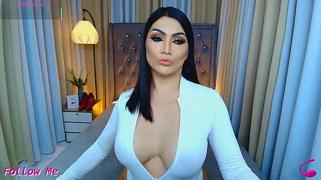 Laureen Hilton online show from March 2026 12:05:03 PM