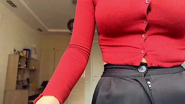 HannaOreo online show from April 2026 07:42:01 AM