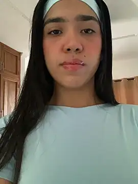 Lily em online show from July 2026 12:35:01 PM
