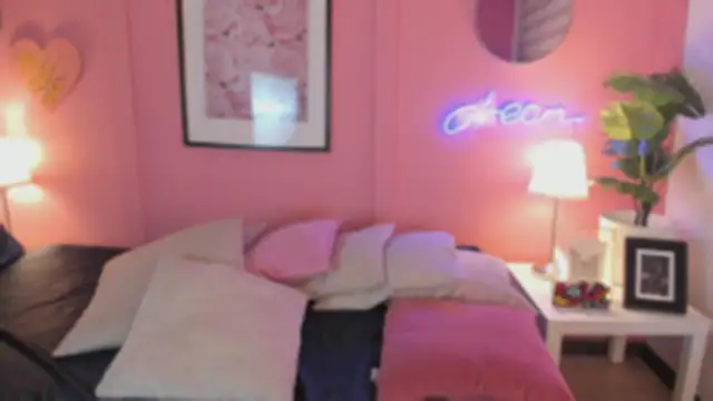 Snapshot of Lummii_ chatting on July 2026 06:13:02 PM Lummii online show from July 2026 06:13:02 PM