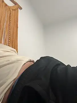 Snapshot of Damian1_ST chatting on February 2026 03:13:01 AM Damian1 ST online show from February 2026 03:13:01 AM