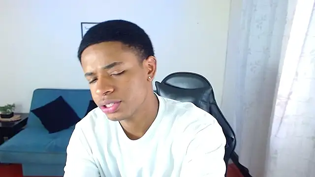 Snapshot of liiam3 chatting on February 2026 08:51:01 PM liiam3 online show from February 2026 08:51:01 PM