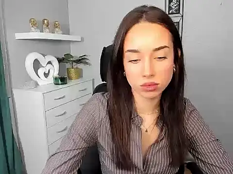 Snapshot of AdeleSolo chatting on February 2026 06:53:01 AM AdeleSolo online show from February 2026 06:53:01 AM