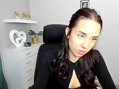 Snapshot of AdeleSolo chatting on February 2026 06:45:01 AM AdeleSolo online show from February 2026 06:45:01 AM