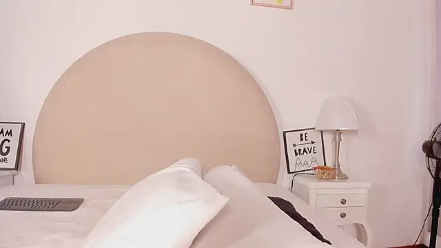 jaccob 18 online show from February 2026 12:36:01 PM