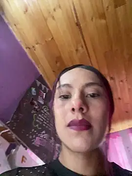 Snapshot of Emily-Fire chatting on February 2026 09:02:01 PM Emily-Fire online show from February 2026 09:02:01 PM