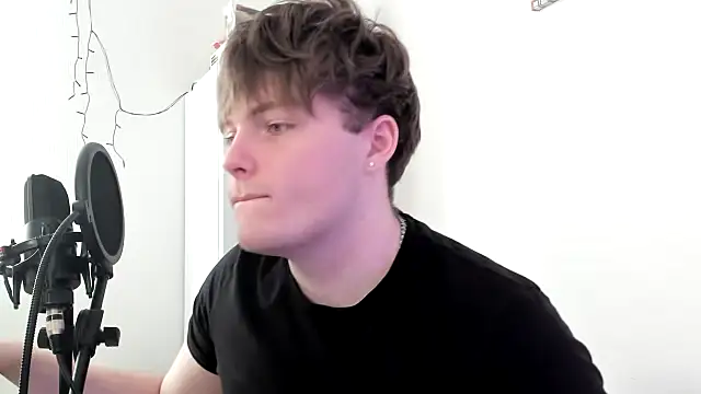 Snapshot of _hetero chatting on February 2026 12:26:01 PM hetero online show from February 2026 12:26:01 PM