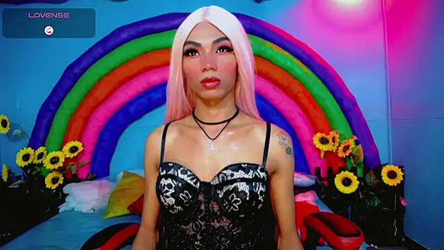 Snapshot of suzume_Mendez chatting on July 2026 11:14:01 AM suzume Mendez online show from July 2026 11:14:01 AM