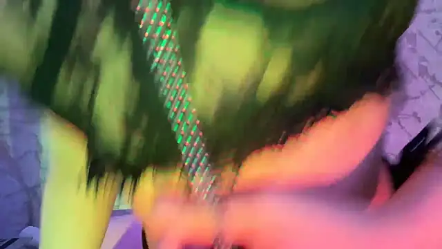 AmaliaJess online show from April 2026 01:27:02 PM