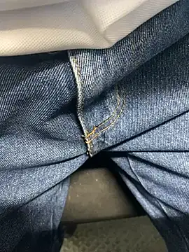 Elmanc online show from April 2026 08:17:01 PM