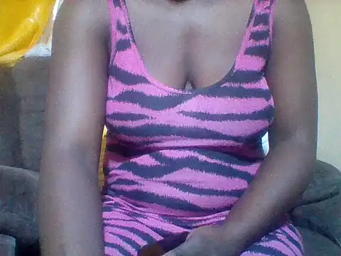 Snapshot of zee66658 chatting on March 2026 03:43:02 AM zee66658 online show from March 2026 03:43:02 AM
