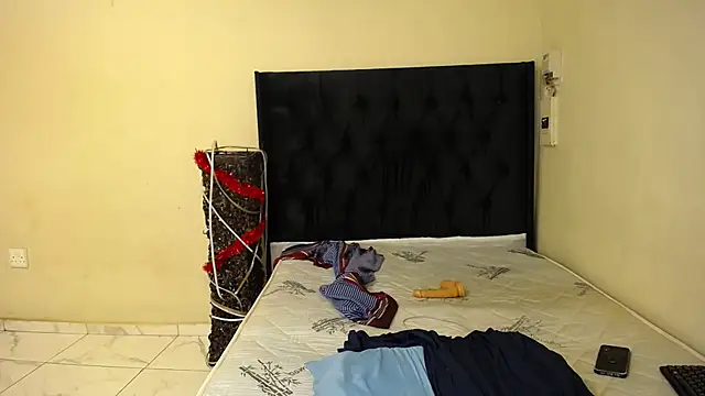 Snapshot of sexydiamond15 chatting on February 2026 12:52:02 AM sexydiamond15 online show from February 2026 12:52:02 AM