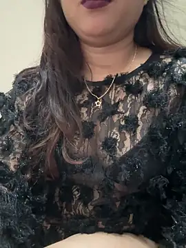 Snapshot of meenu_cuties chatting on April 2026 12:50:01 AM meenu cuties online show from April 2026 12:50:01 AM