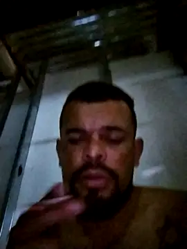 Snapshot of Crister12 chatting on February 2026 08:10:01 AM Crister12 online show from February 2026 08:10:01 AM