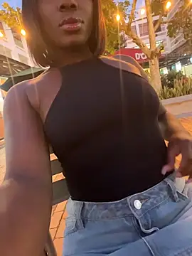 ZarahFerreira online show from March 2026 11:30:02 PM