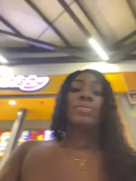 ZarahFerreira online show from April 2026 11:50:01 PM