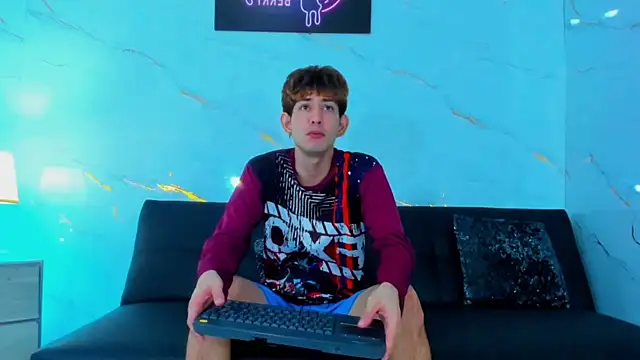 Spicy guys online show from February 2026 12:58:01 PM