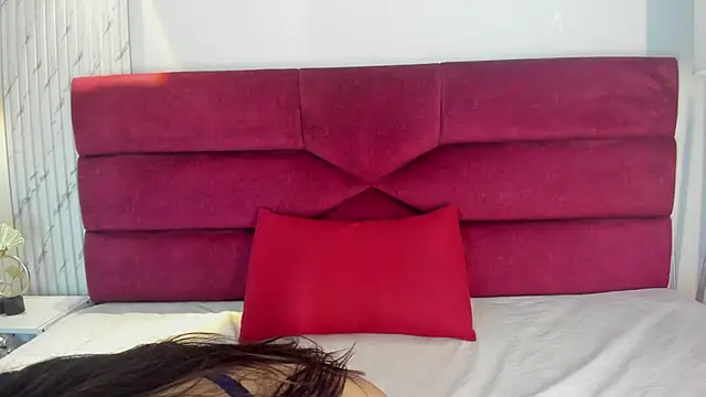 Blue MoonXXX online show from March 2026 07:06:01 PM