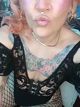 Snapshot of lady_polka chatting on March 2026 06:04:02 PM lady polka online show from March 2026 06:04:02 PM