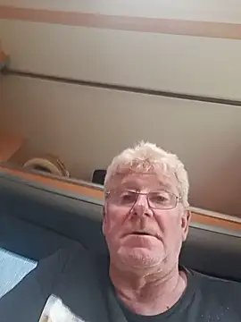 olivbisoumis online show from May 2026 04:35:02 PM